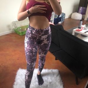 Patterned High-waisted Fabletics Leggings